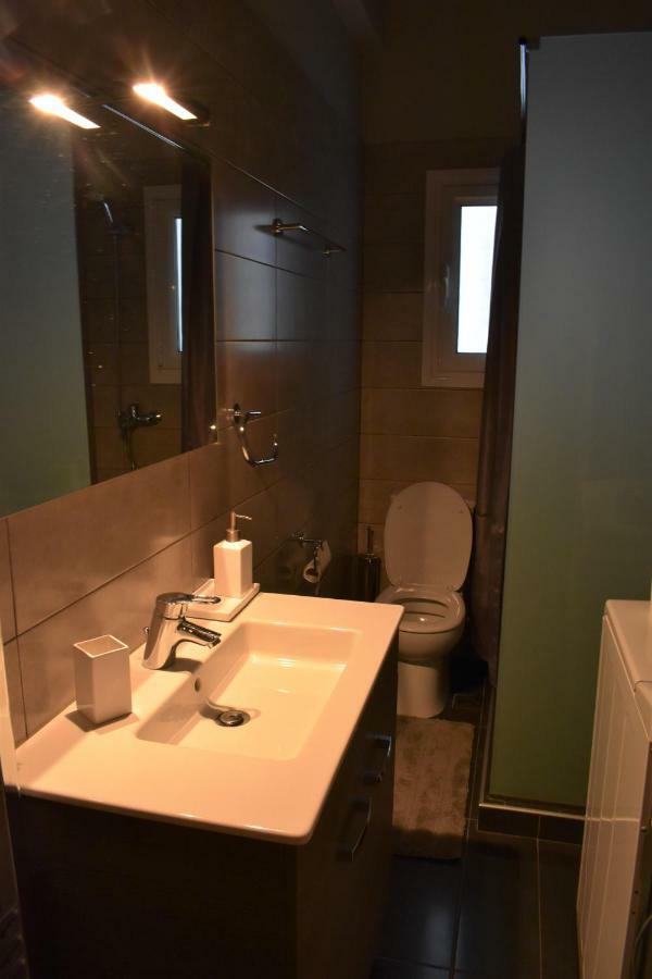 Chic Central Apartment In Evangelismos Metro Station Atena Exterior foto