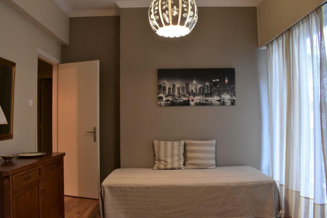 Chic Central Apartment In Evangelismos Metro Station Atena Exterior foto