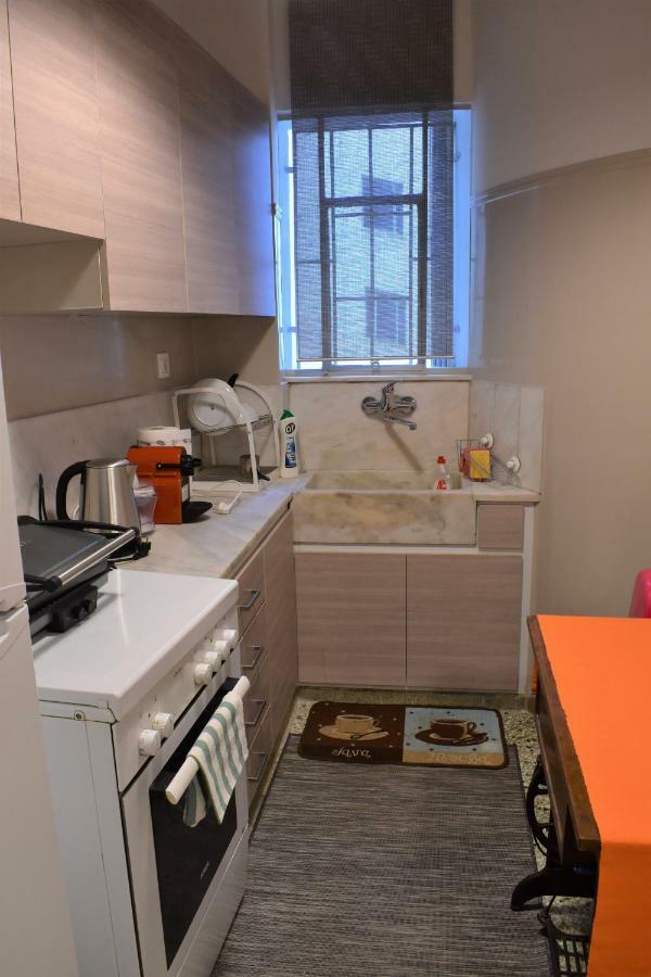 Chic Central Apartment In Evangelismos Metro Station Atena Exterior foto