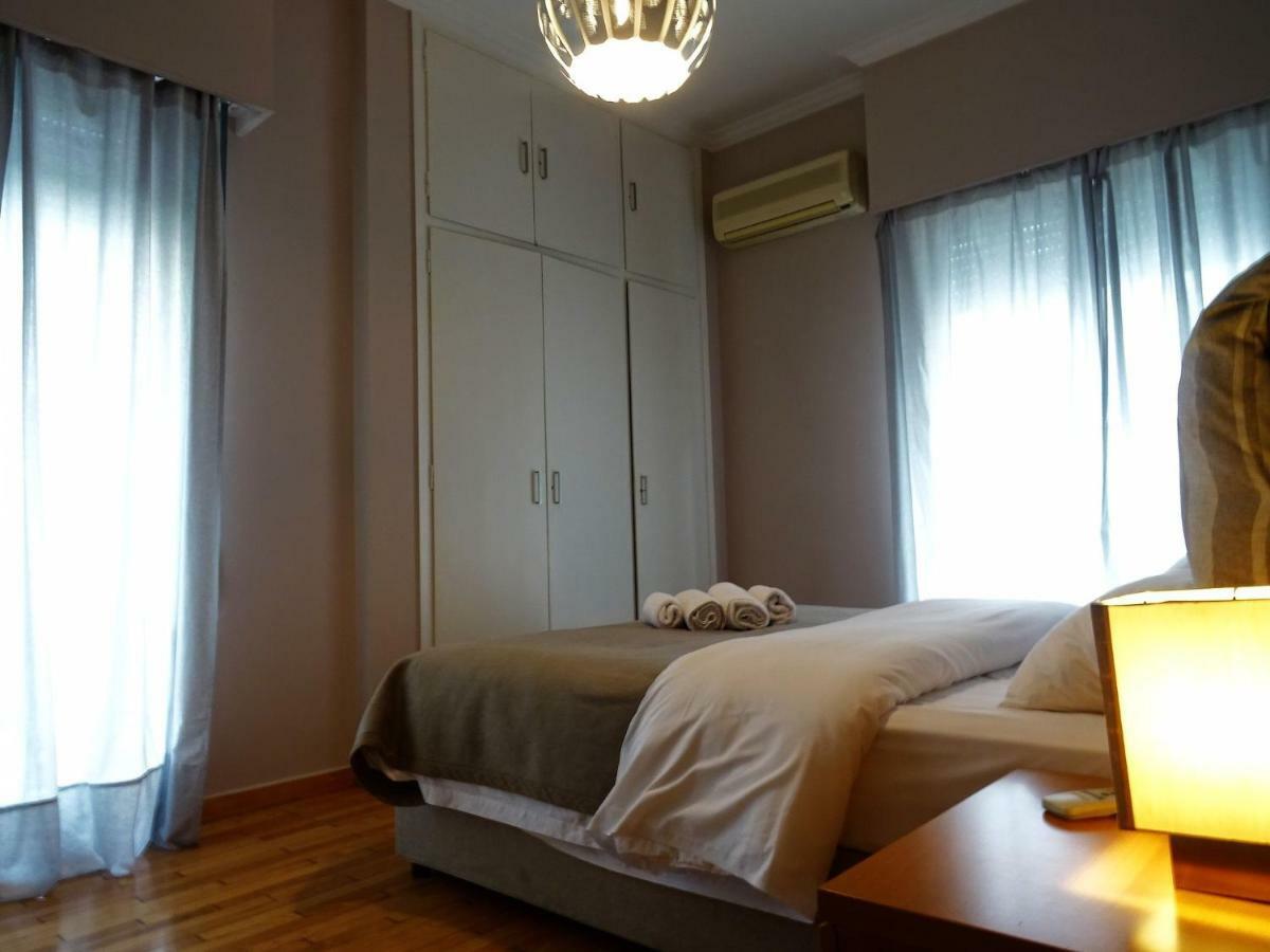 Chic Central Apartment In Evangelismos Metro Station Atena Exterior foto