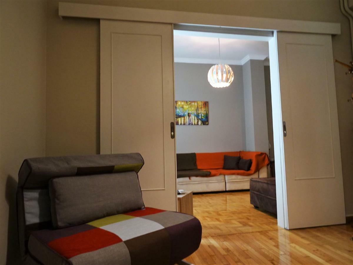 Chic Central Apartment In Evangelismos Metro Station Atena Exterior foto