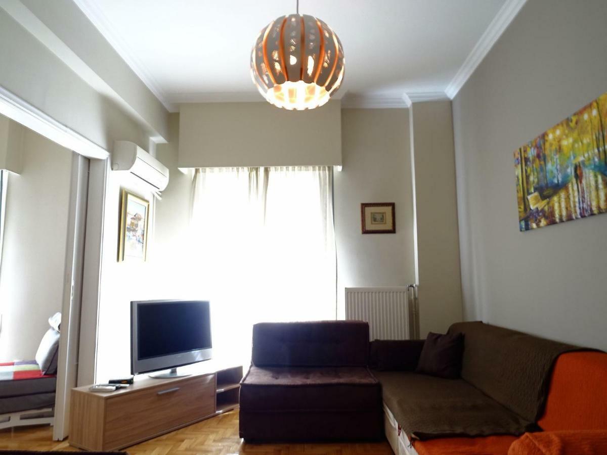 Chic Central Apartment In Evangelismos Metro Station Atena Exterior foto